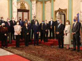 Presidente juramenta grupo para transformar y profesionalizar la PN