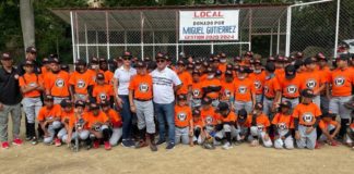 Diputado Miguel Gutiérrez apadrina la Liga de béisbol de Roberto Méndez