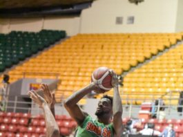 Juan Miguel Suero comanda victoria del CUPES sobre el CDP en basket de Santiago
