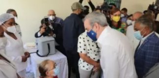 ‘Tenemos las vacunas suficientes’, asegura presidente Abinader