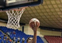 Pueblo Nuevo se impone sobre Plaza en tiempo extra