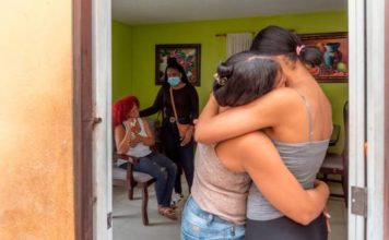 Sobreviviente de bebida adulterada: “Esto es como un fuego que te entra en el cuerpo”