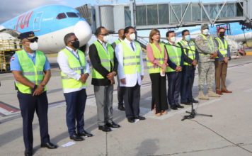 Gobierno recibe dos millones de vacunas contra el COVID-19 con las que iniciará la Fase III de VacúnateRD el próximo lunes