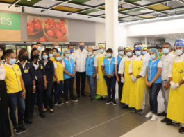Presidente Abinader inaugura tienda Sirena Los Alcarrizos