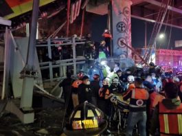 VIDEO: Momento exacto del desplome de un puente de metro con un tren en marcha en Ciudad de México