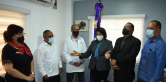 CDP vacuna contra el COVID-19 a sus miembros en Santo Domingo Norte