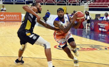 Williams encabeza victoria de Huellas sobre el Barias en el TBSDistrito 2021