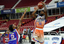 Jordan Williams mantiene a Huellas al borde de la clasificación en el TBSDistrito 2021