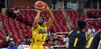 El Barias derrota al Mauricio Báez y empata en el segundo lugar del TBSDistrito 2021