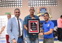 Martin Lajara fue homenajeado en la inauguración del torneo de veteranos en SFM