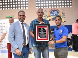 Martin Lajara fue homenajeado en la inauguración del torneo de veteranos en SFM