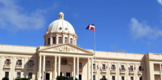 Poder Ejecutivo destituye 36 en el Servicio Exterior