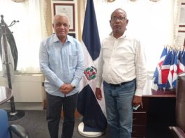 Vinicio Clase visita cónsul dominicano en Boston