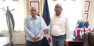 Vinicio Clase visita cónsul dominicano en Boston