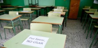 Estudiantes de 29 provincias vuelven a las aulas, pese al rebrote de COVID-19
