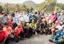 Labor impecable de héroes salvó turistas varados en teleférico PP
