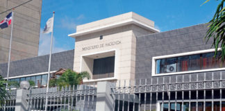 Gasto en planteles escolares bajó en el primer trimestre