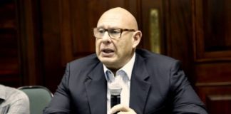 Senador pide declarar de urgencia Ley de Extinción de Dominio “para recuperar dinero robado al Estado”