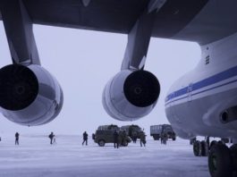 «Estamos protegiendo nuestras fronteras, no amenazando a nadie»: la BBC visita las imponentes instalaciones militares de Rusia en el Ártico