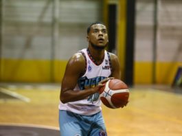 El Eugenio y Framboyán en férrea batalla por primer lugar Torneo Basket Superior de SDE