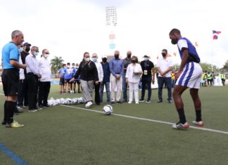 Santiago inicia el torneo superior de fútbol con 13 equipos