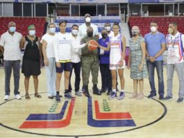 Reconocen al mayor general Florián Pérez en torneo basket superior femenino