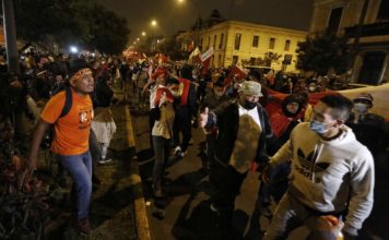 Keiko Fujimori mantiene una mínima ventaja sobre Pedro Castillo con más del 90% del voto escrutado en Perú