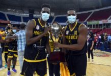 Mauricio Báez consigue octava corona de campeón en el TBSDistrito 2021