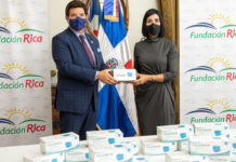 Primera dama recibe 250,000 mascarillas donadas por Fundación Rica