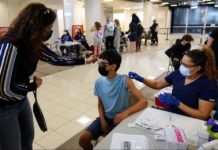 No es alta prioridad vacunar a menores.- OMS