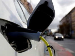 Ventas de coches eléctricos se disparan en Europa a medida que la región se prepara para abandonar la gasolina y el diésel