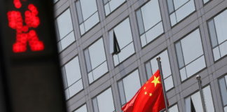 China amenaza con un contraataque «frontal» después de que EE.UU. imponga nuevas sanciones por la situación en Hong Kong