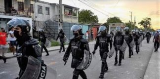 Más de 5.000 detenidos en Cuba, incluidos 120 activistas y periodistas