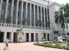 Autoridades anuncian próximo año escolar será presencial