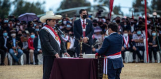 Pedro Castillo juramenta ministros, pero todavía no asigna a nadie en Economía y Justicia