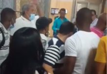 Empleados denuncian Ferretería Americana los mandan de vacaciones y les niegan acceso al retornar a sus labores