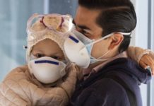 Ahinara, la niña ecuatoriana a la que una pionera terapia en España logró «borrar» un tumor cerebral