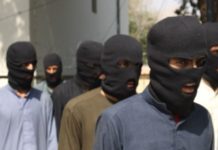 Afganistán: qué se sabe de ISIS-K, el grupo de Estado Islámico enemigo de los talibanes detrás de los ataques al aeropuerto de Kabul