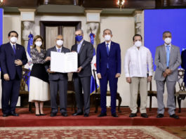 Gobierno recertifica médicos