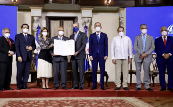 Gobierno recertifica médicos