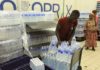 Científicos advierten que beber agua embotellada tiene un impacto 1.400 veces superior en el ecosistema que su consumo directo del grifo