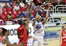 Titanes continúan en buen momento; vencen a los Leones
