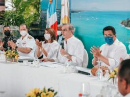 Abinader asegura que tercera dosis contra el COVID ha salvado vidas en RD