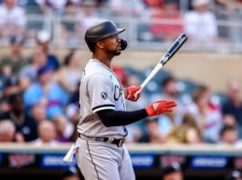 Jiménez pega 2 jonrones denuevo en triunfo de los Medias Blancas