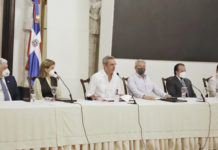 Presidente reúne a sus ministros y directores generales ante posible paso por el país de Tormenta Fred