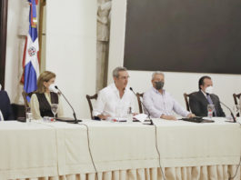 Presidente reúne a sus ministros y directores generales ante posible paso por el país de Tormenta Fred