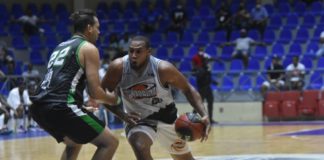 Huracanes vencen a Soles y siguen invictos en casa