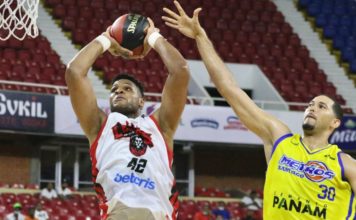 Leones vencen a los Metros en apertura de la temporada LNB 2021