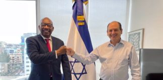 Maestro Beltrán y Embajador israelí en RD intercambian ideas sobre la Revolución Digital