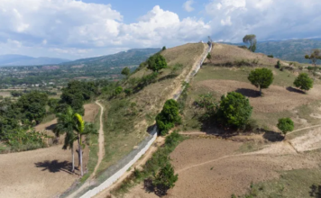 Alemana DW publica extenso reporte sobre muro de Abinader